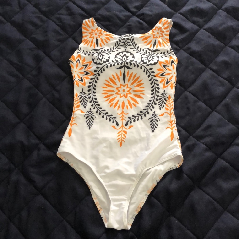 Bathing suit